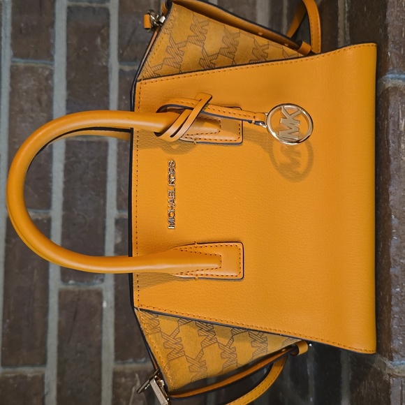 Michael Kors Avril Leather TZ MK Logo Honeycomb Satchel Crossbody Bag - Picture 1 of 8